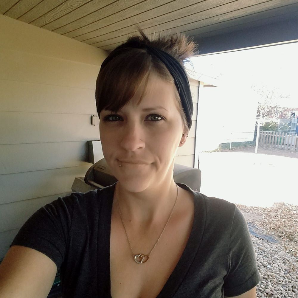 Meet your Posher, Crystal